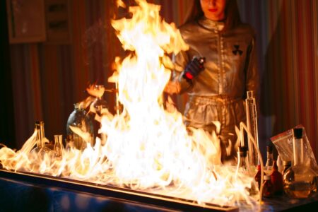 Réaction et résistance au feu : quelles sont les différences ?