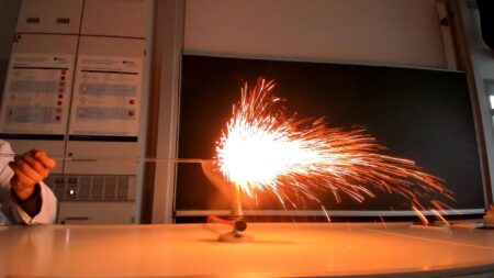 Spark spraying made of iron